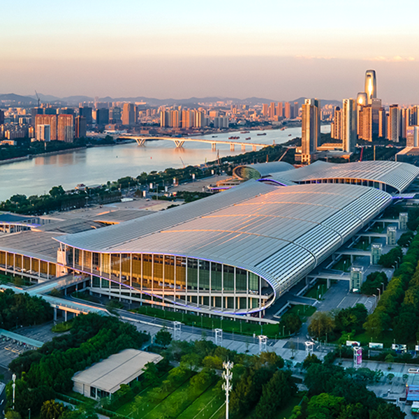 exhibition center of china import and export fair 01